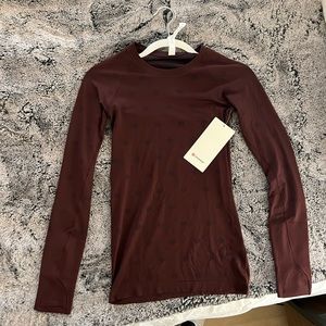 NWT Lululemon Swiftly Tech Long Sleeve Shirt Size 4 Cassis